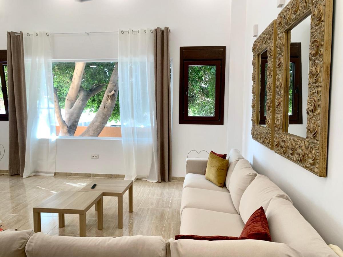 Amplia Vivienda New Para12 Pers A 4 Min Caminando De Playa Con Terraza, Piscina Com, Wifi, Ventiladores De Techo, Lavavajillas Roquetas de Mar Extérieur photo