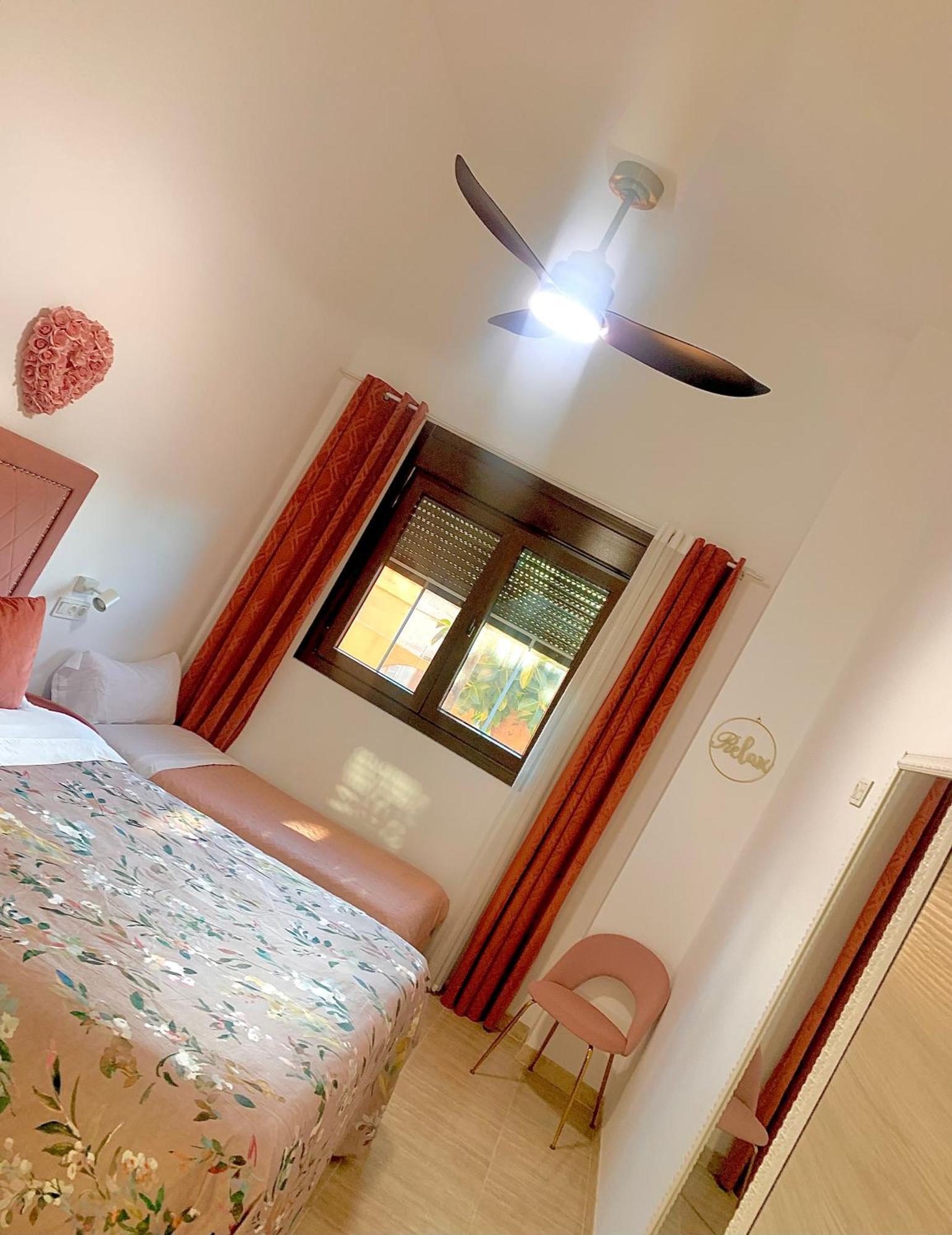 Amplia Vivienda New Para12 Pers A 4 Min Caminando De Playa Con Terraza, Piscina Com, Wifi, Ventiladores De Techo, Lavavajillas Roquetas de Mar Extérieur photo